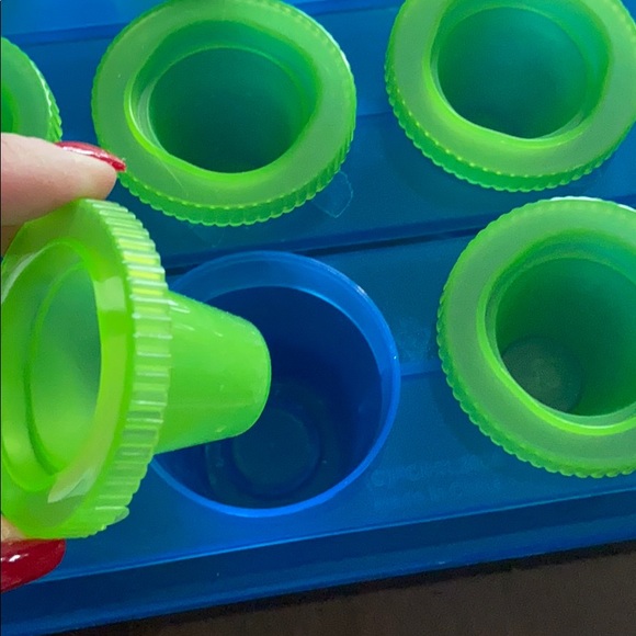 PlasticTray for 12 ice shot glasses party bbq celebrate - Picture 3 of 3